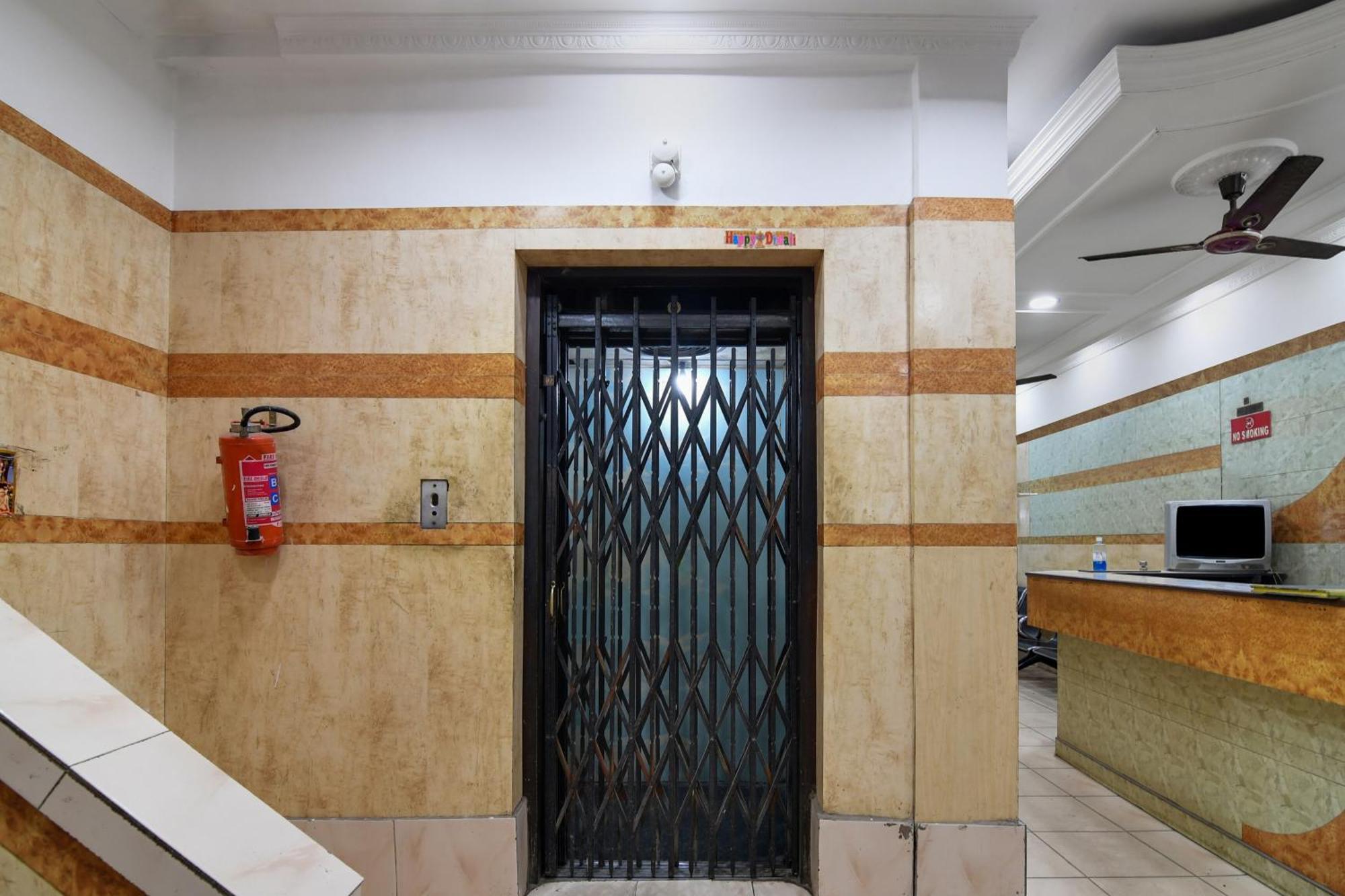 Hotel O Dinar كولكاتا المظهر الخارجي الصورة