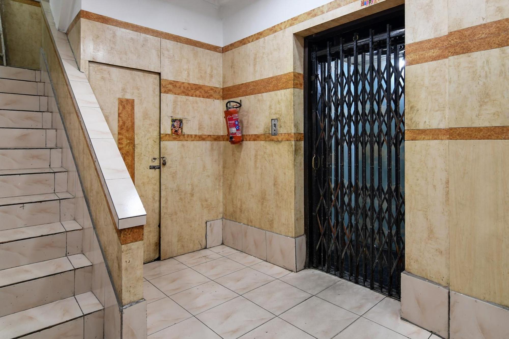 Hotel O Dinar كولكاتا المظهر الخارجي الصورة